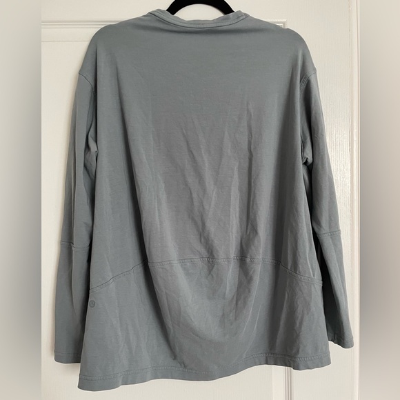 Back In Action V-Neck Long-Sleeve Shirt Belgian Blue - Picture 4 of 10